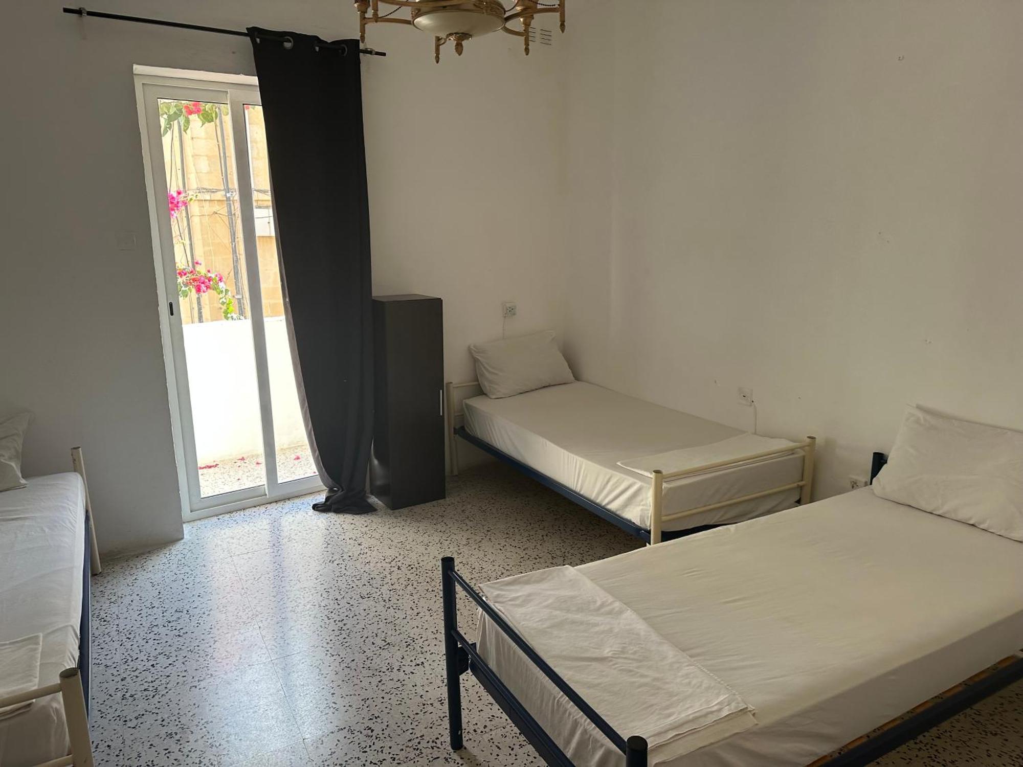 Ave Maria Guest House Saint Julian's ภายนอก รูปภาพ